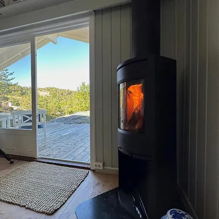 Seaside With Boat And In בית נופש Kragerø